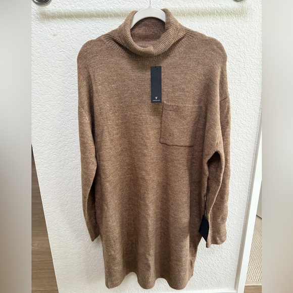 Lulus Dresses & Skirts - BRAND NEW W TAGS Lulus brown turtleneck sweater dress with pocket